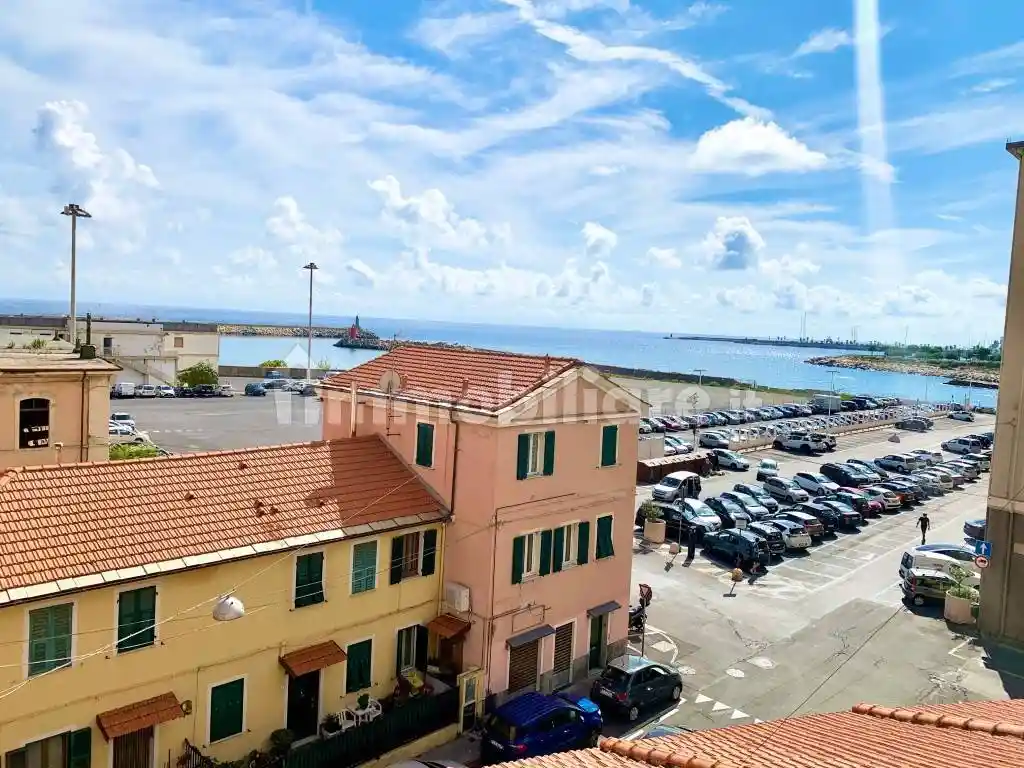Appartamento in vendita a Imperia