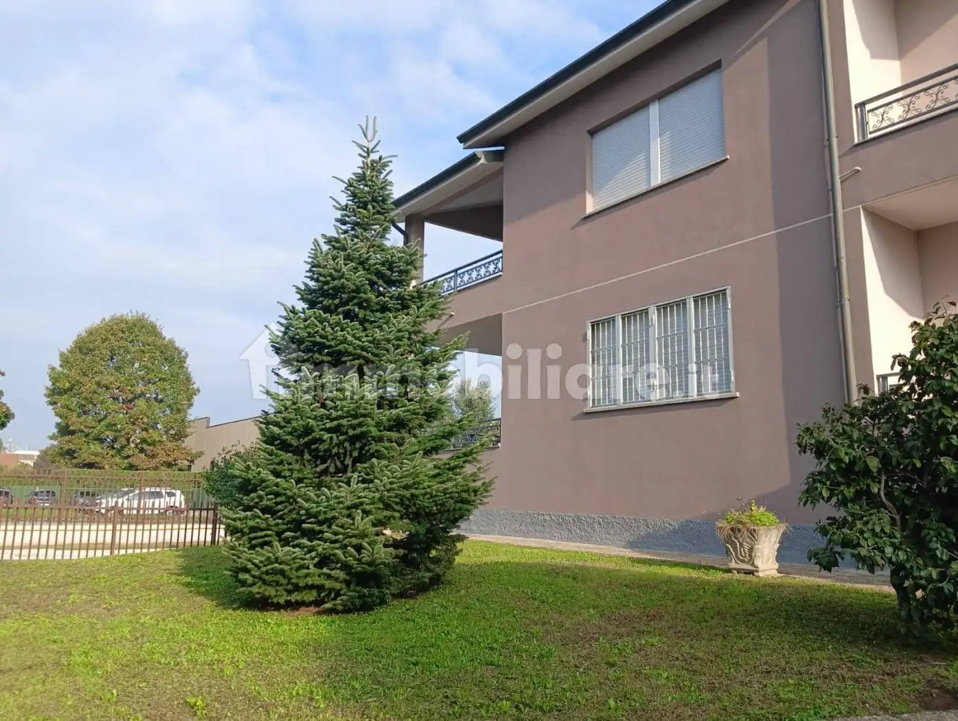 Palazzo - Edificio in Affitto - foto 5