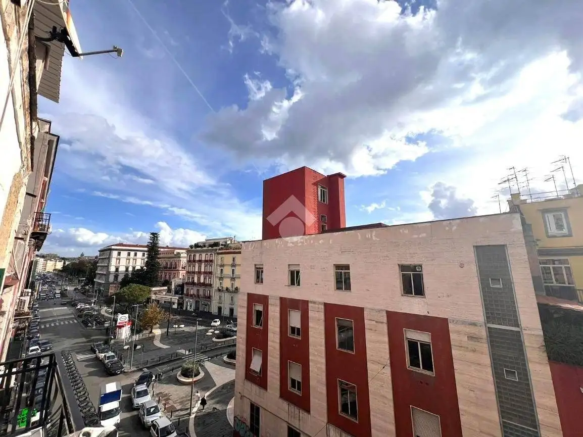 Appartamento in vendita a Napoli