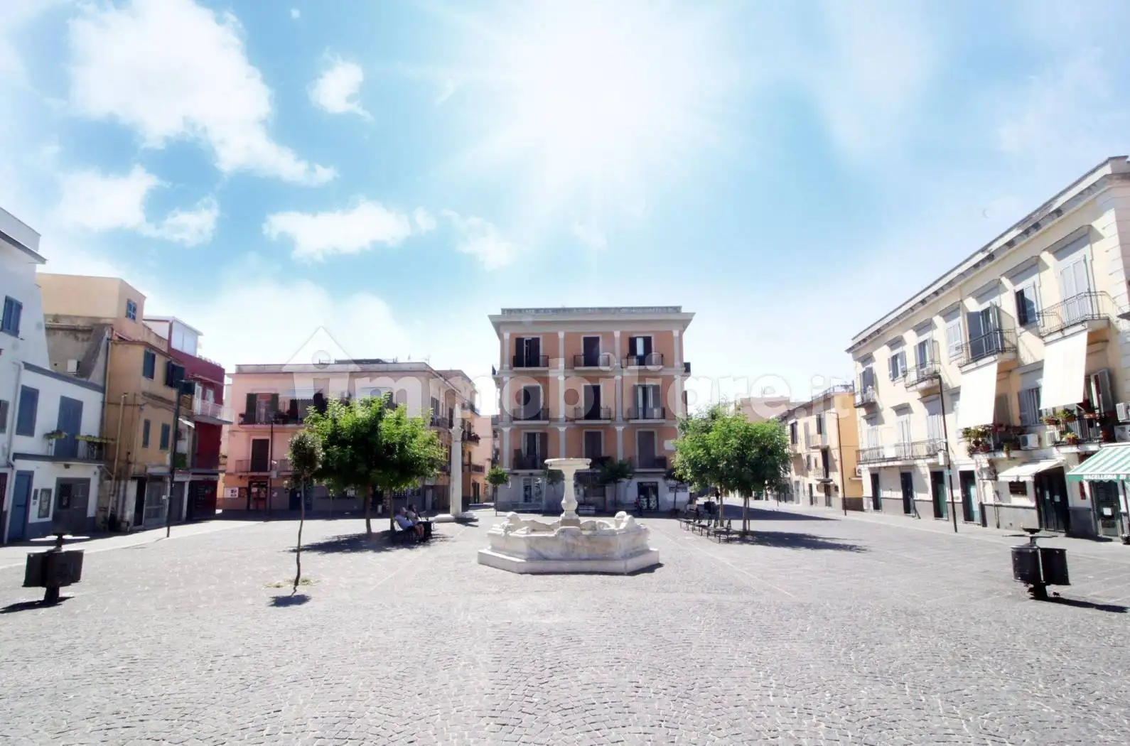 Appartamento in vendita a Pozzuoli