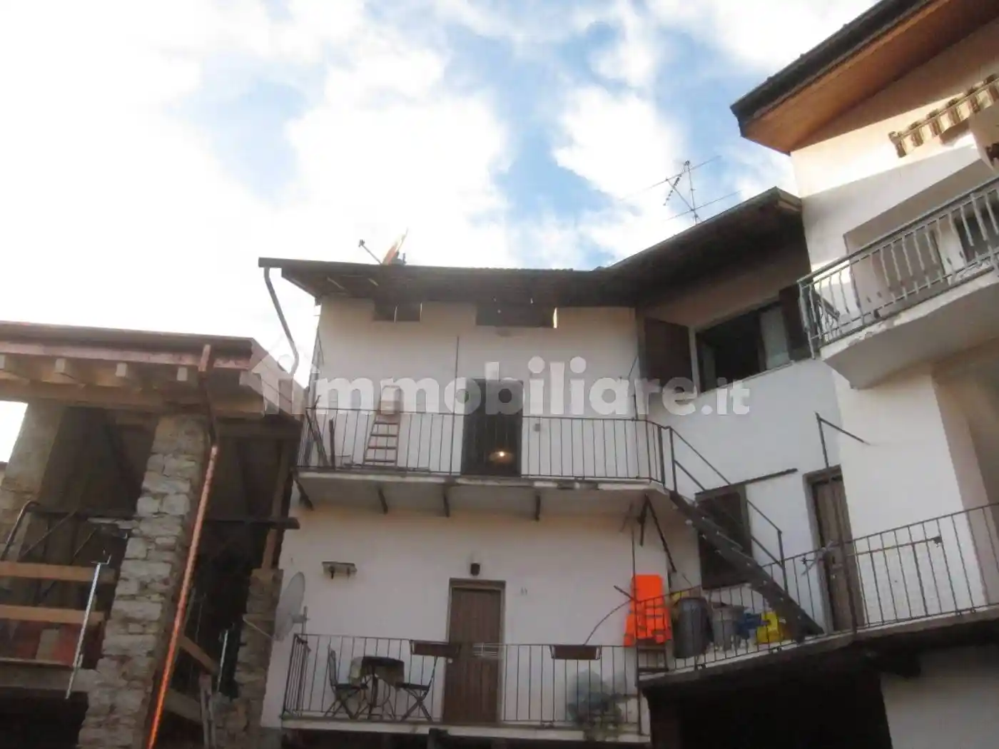 Appartamento in vendita a Leggiuno