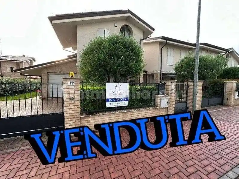 Villetta a schiera in vendita a Carpi