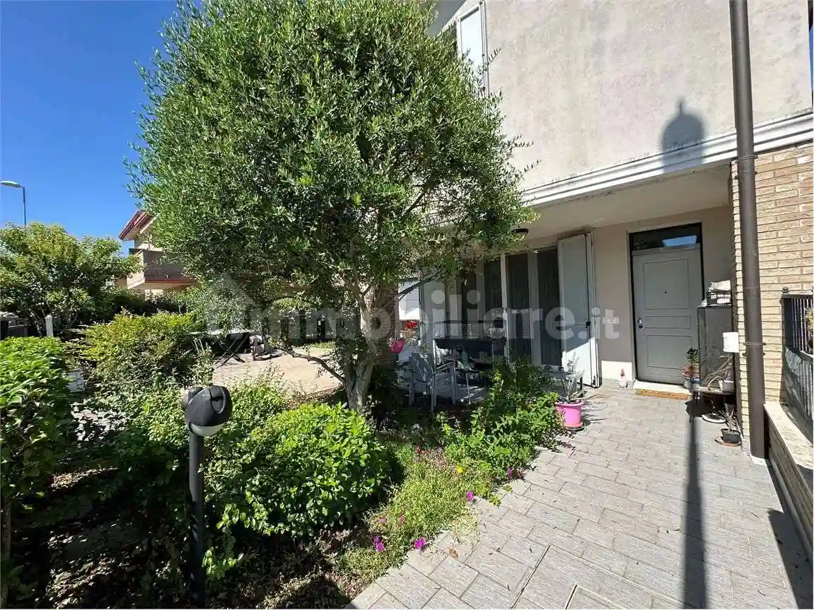 Villetta a schiera - foto 2