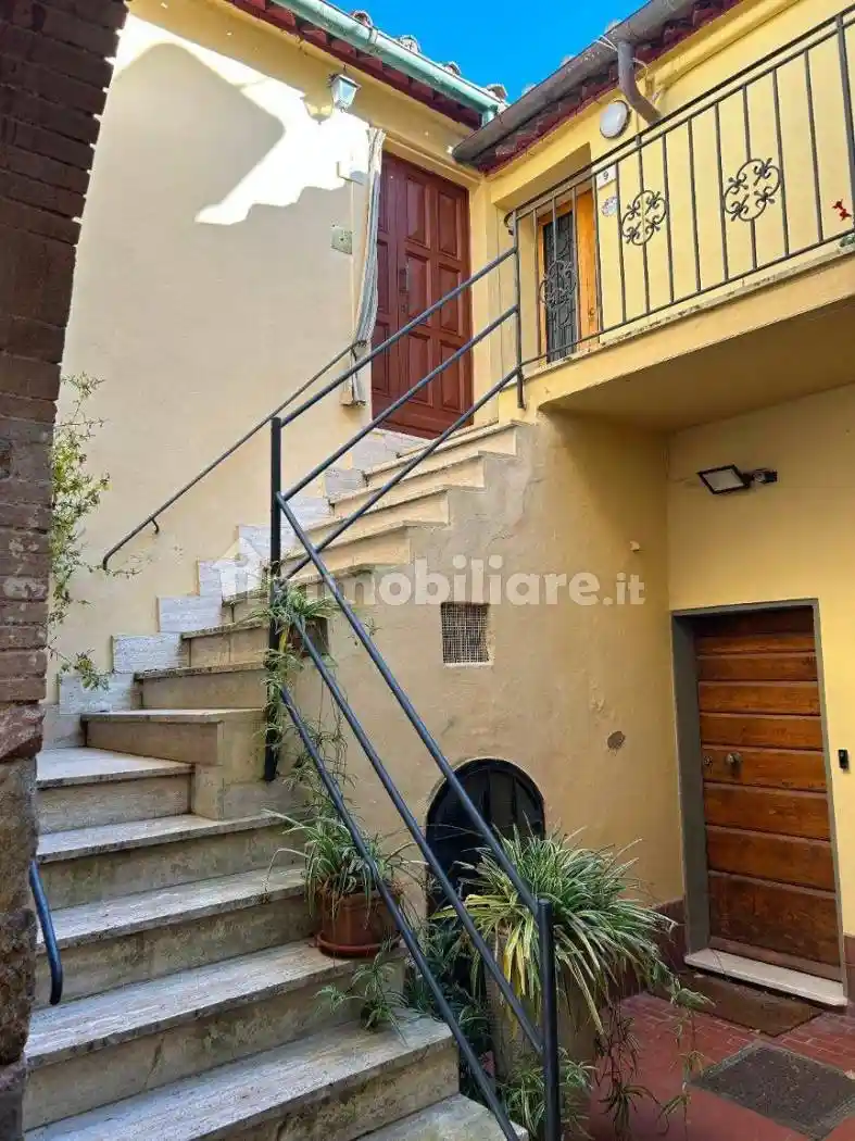 Appartamento in vendita a Montecatini Val di Cecina