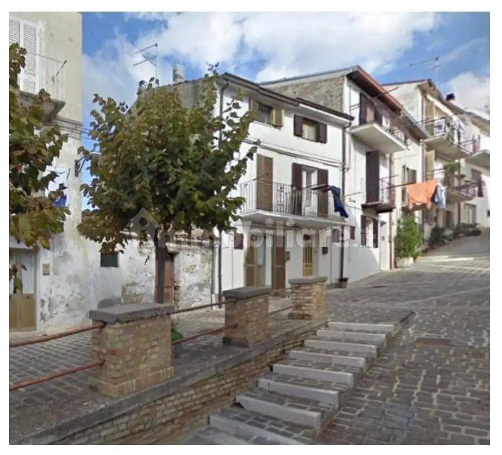 Casa indipendente in vendita a Castel Frentano