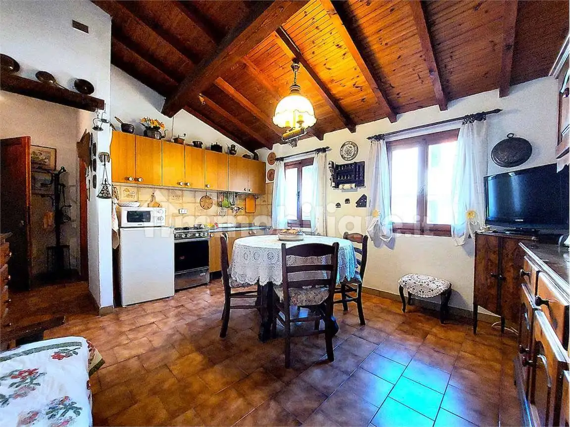 Casa indipendente in vendita a Mendatica