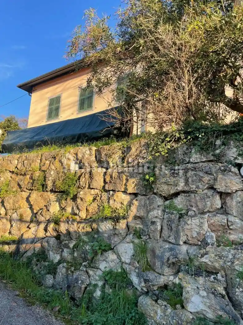 Villa in vendita a La Spezia