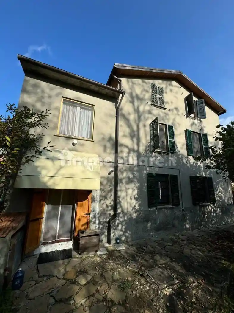Casa indipendente in vendita a Bore