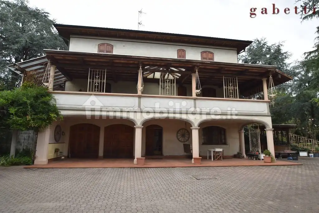 Villa in vendita a Bernate Ticino