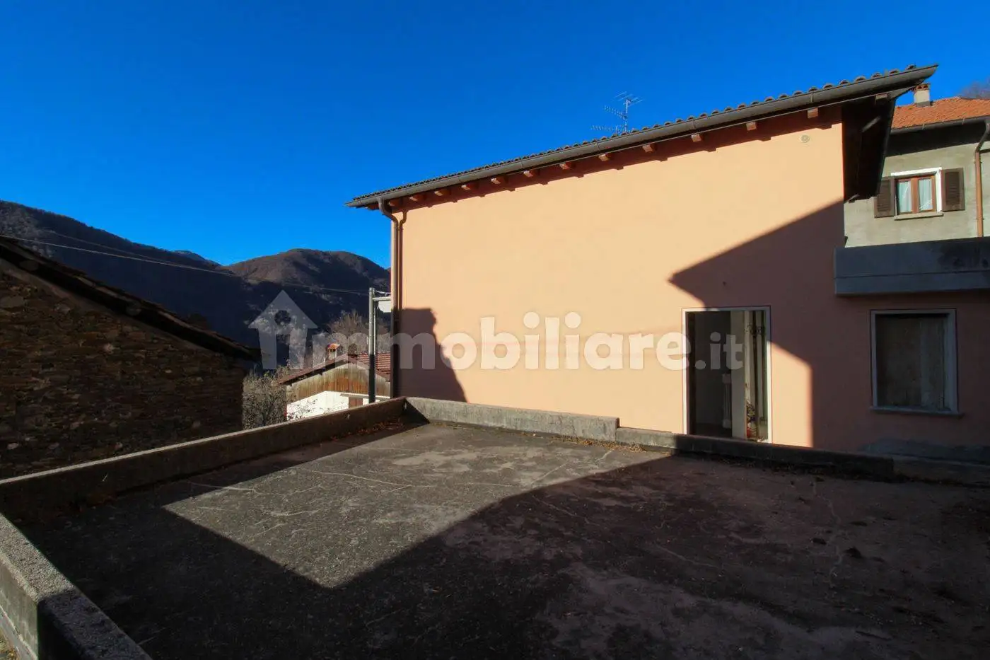 Casa indipendente in vendita a San Nazzaro Val Cavargna