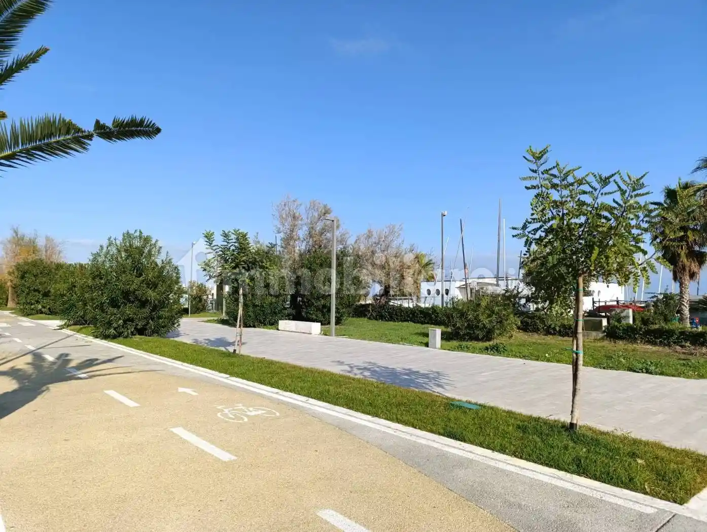 Trilocale Lungomare Guglielmo Marconi 376, Lungomare Marconi, Alba Adriatica - foto 4