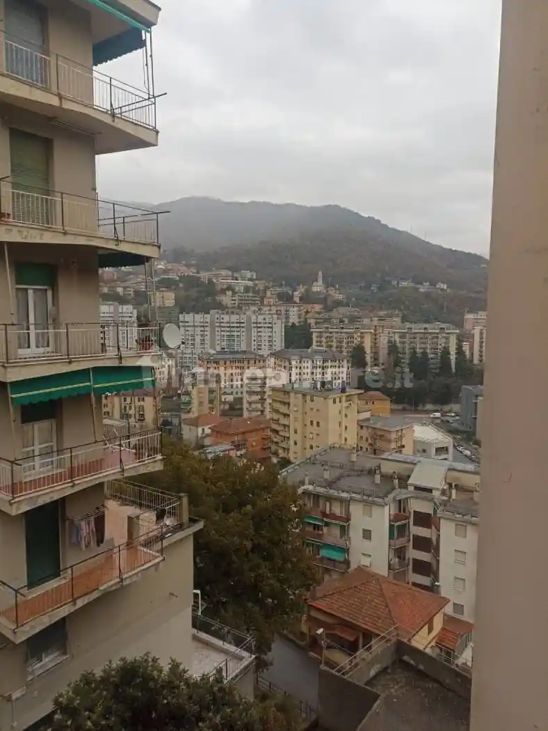 Appartamento in vendita a Genova