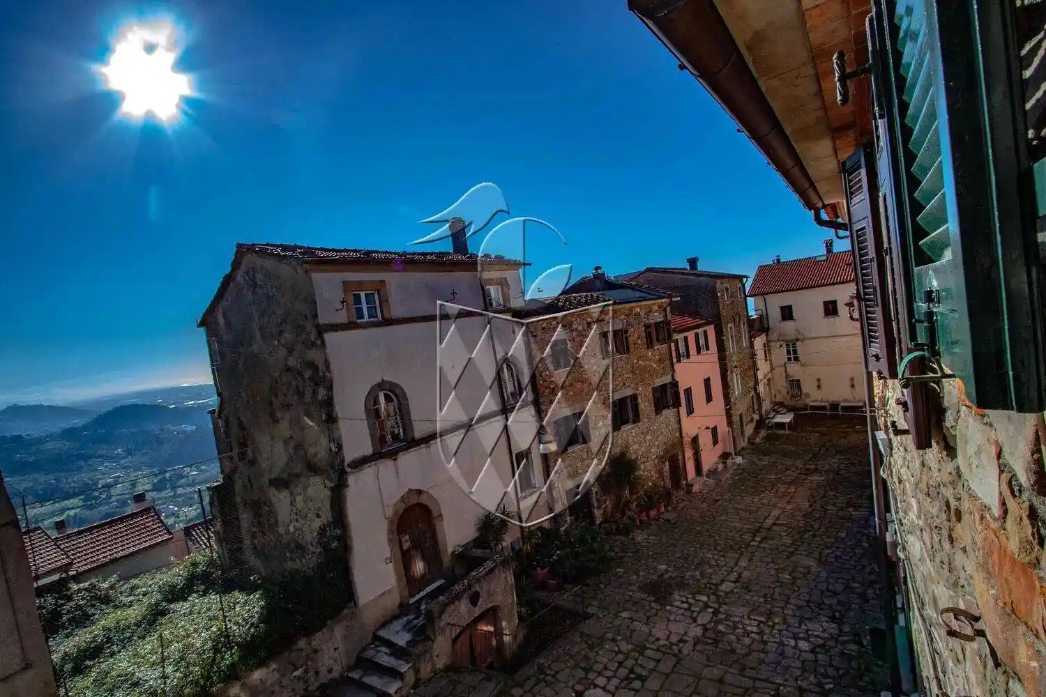 Appartamento in vendita a Luni