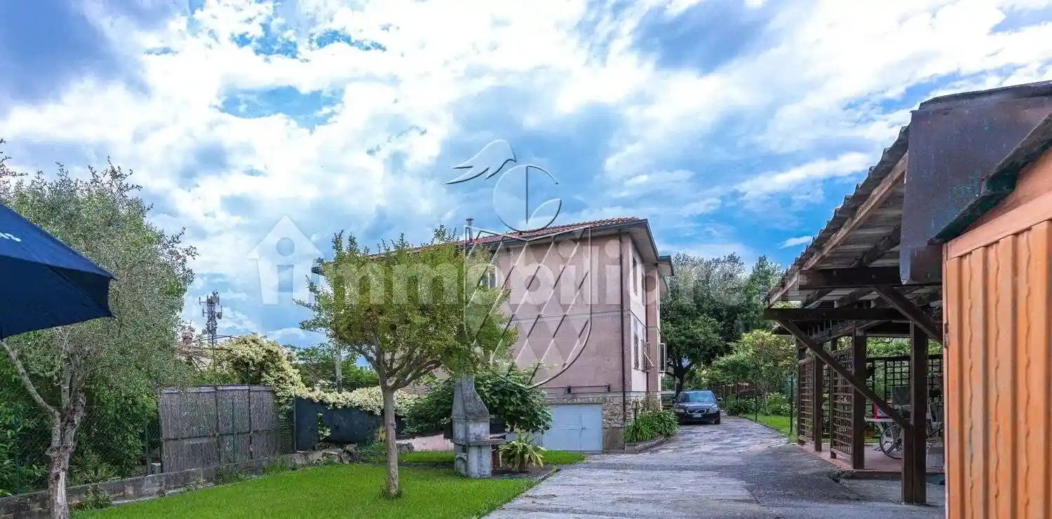 Appartamento in vendita a Castelnuovo Magra