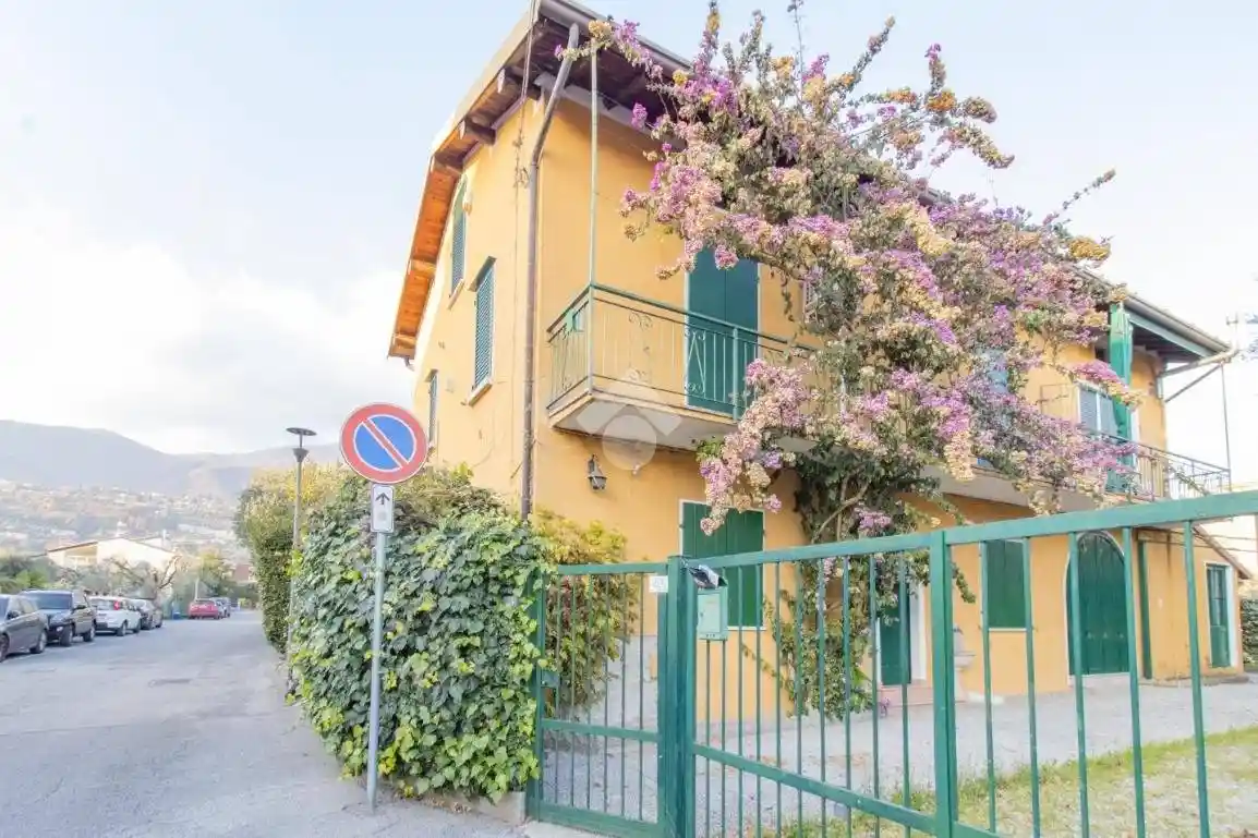 Appartamento in vendita a Toscolano-Maderno