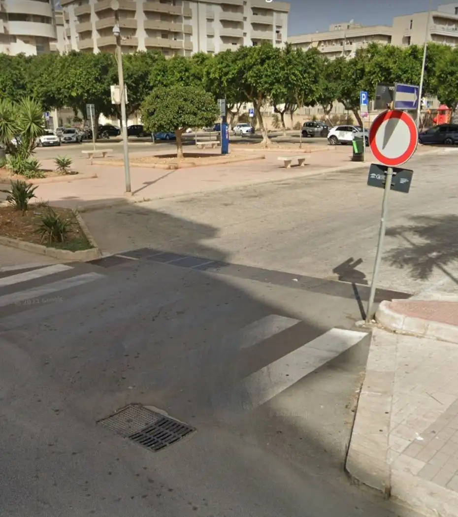 Palazzo - Edificio in Affitto - foto 5