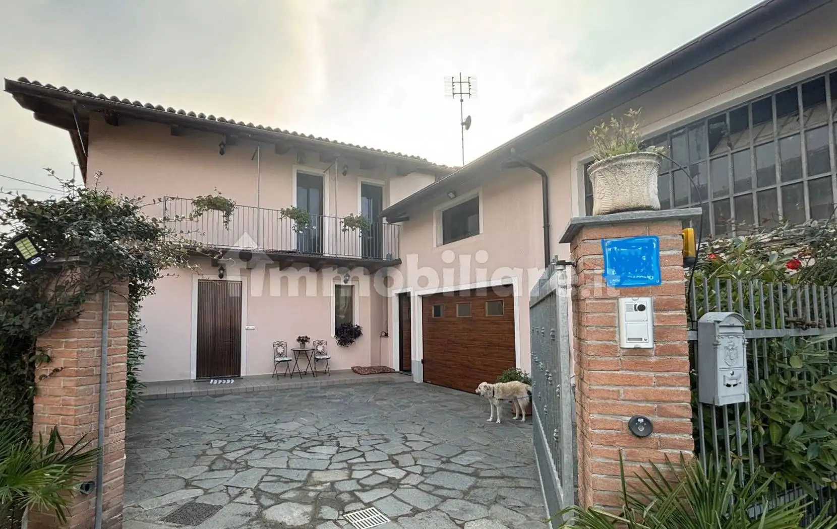 Villa in vendita a Lagnasco