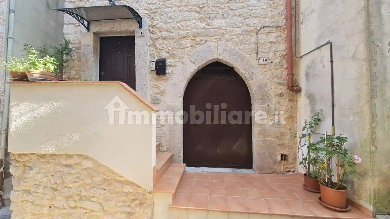 Casa indipendente in vendita a Priverno