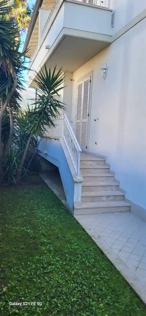 Villa in vendita a Montignoso