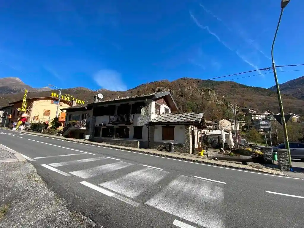 Casa indipendente in vendita a Roure
