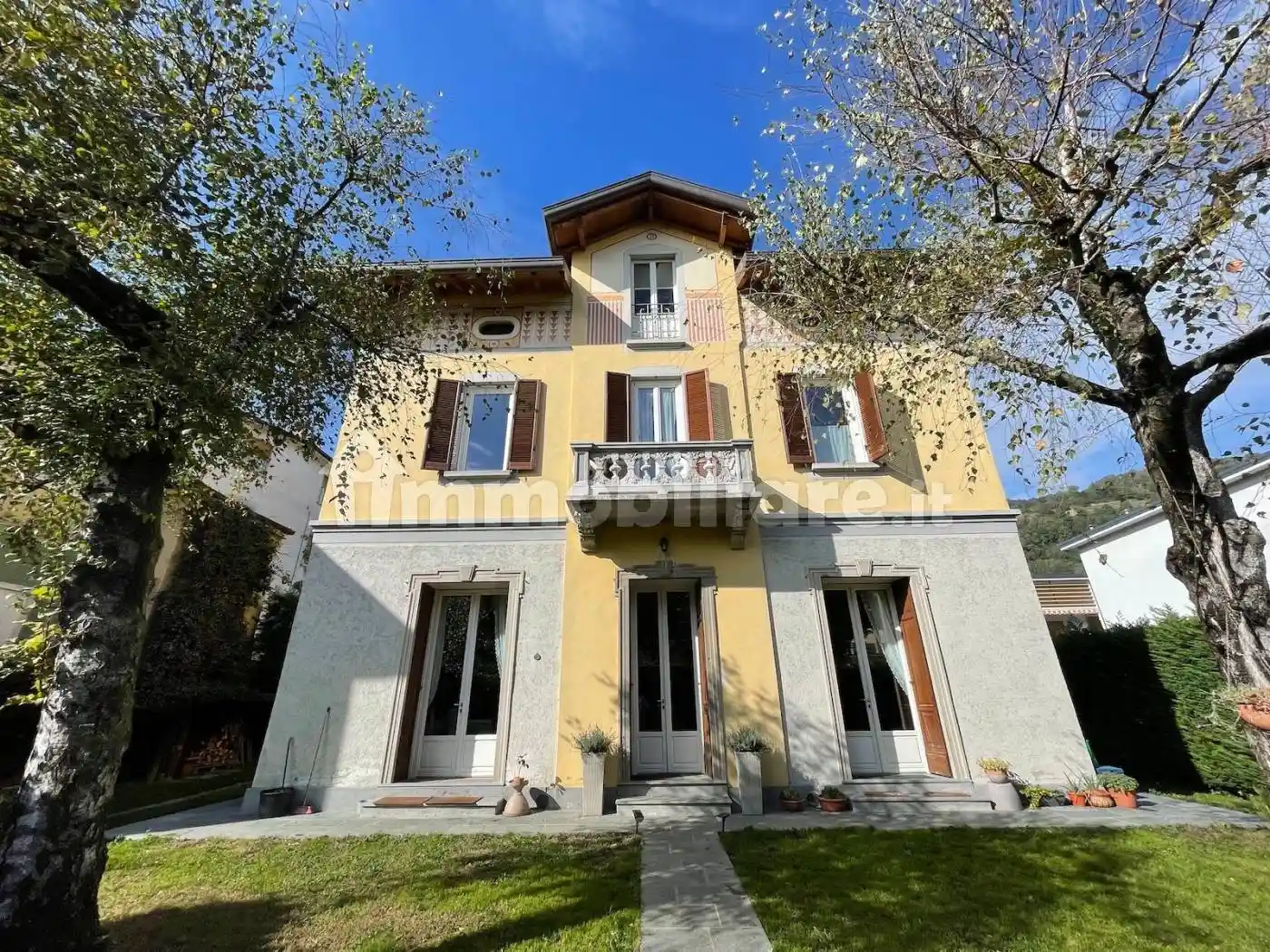 Villa in vendita a Olgiate Molgora