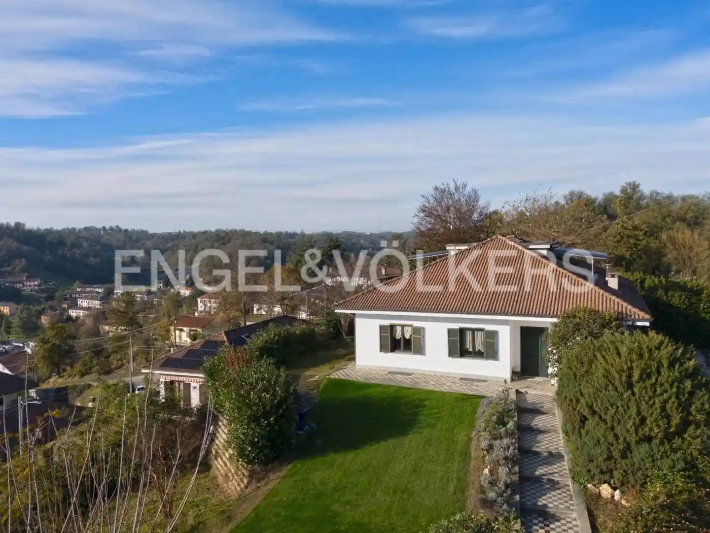 Villa in vendita a Castagnole Monferrato