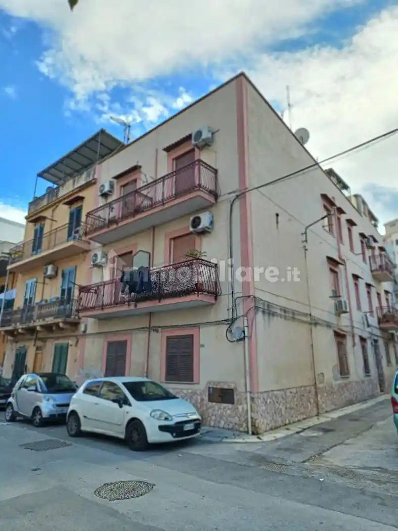 Appartamento in vendita a Palermo