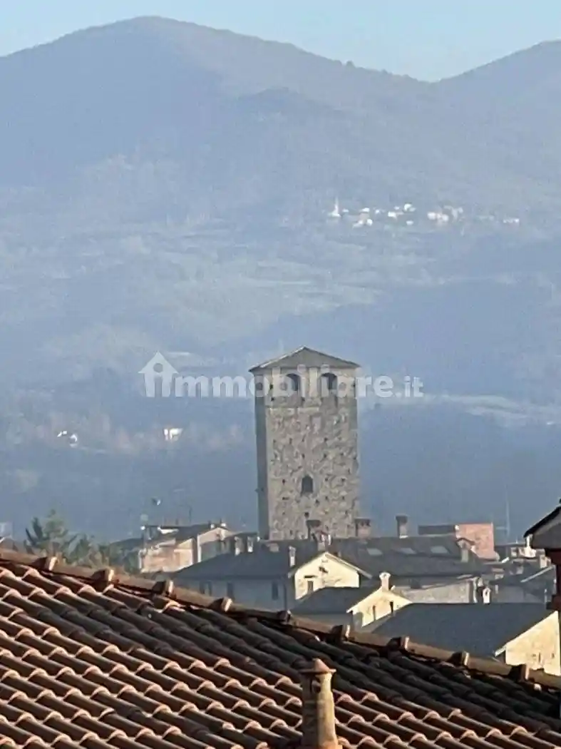 Appartamento in vendita a Varzi