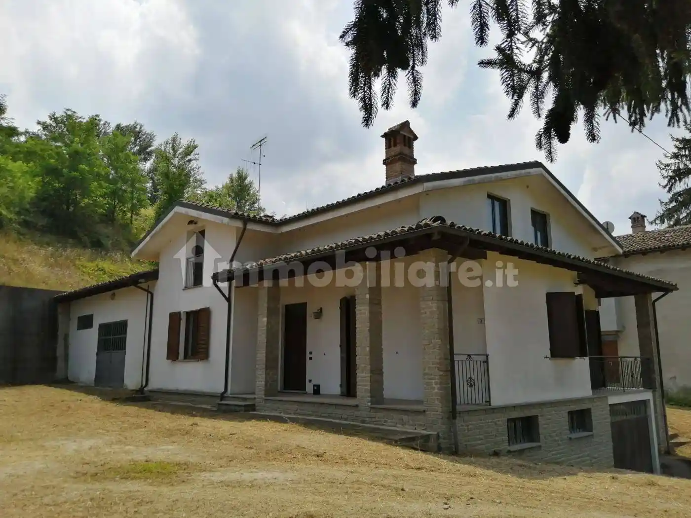 Villa in vendita a Santo Stefano Belbo