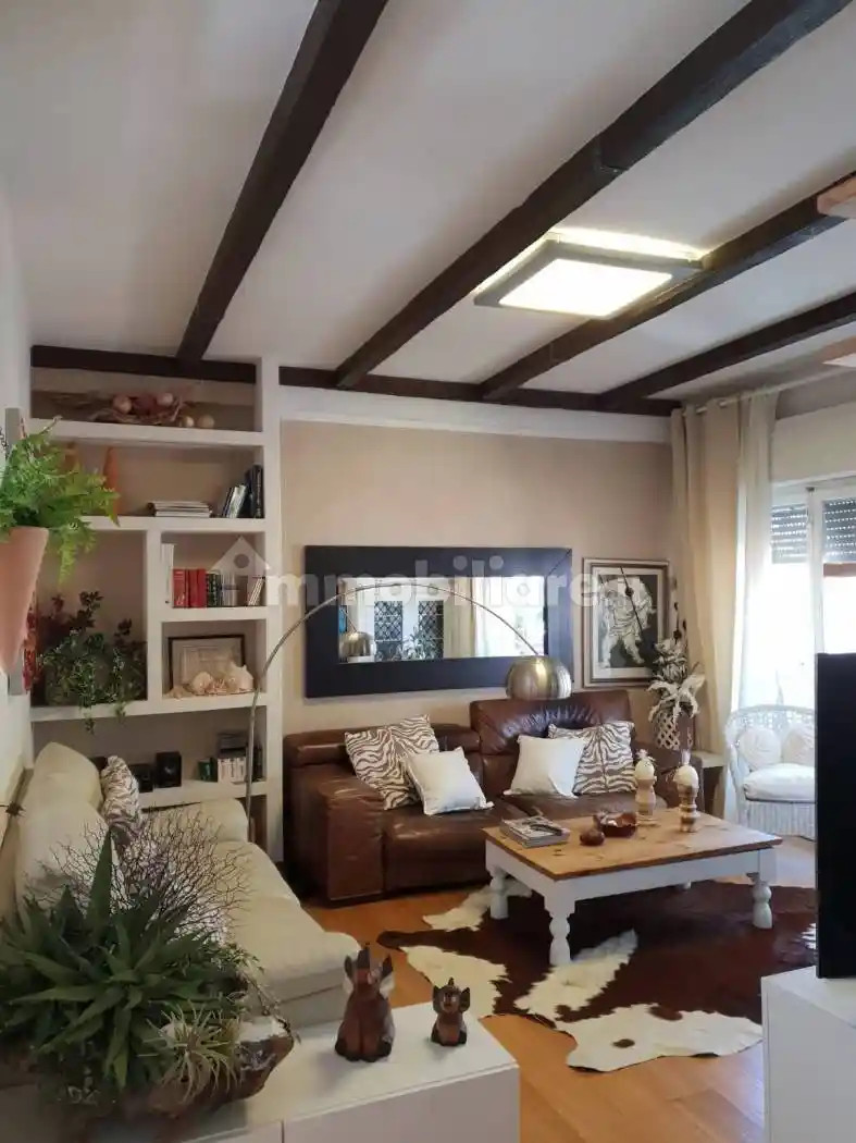 Appartamento in vendita a Carrara