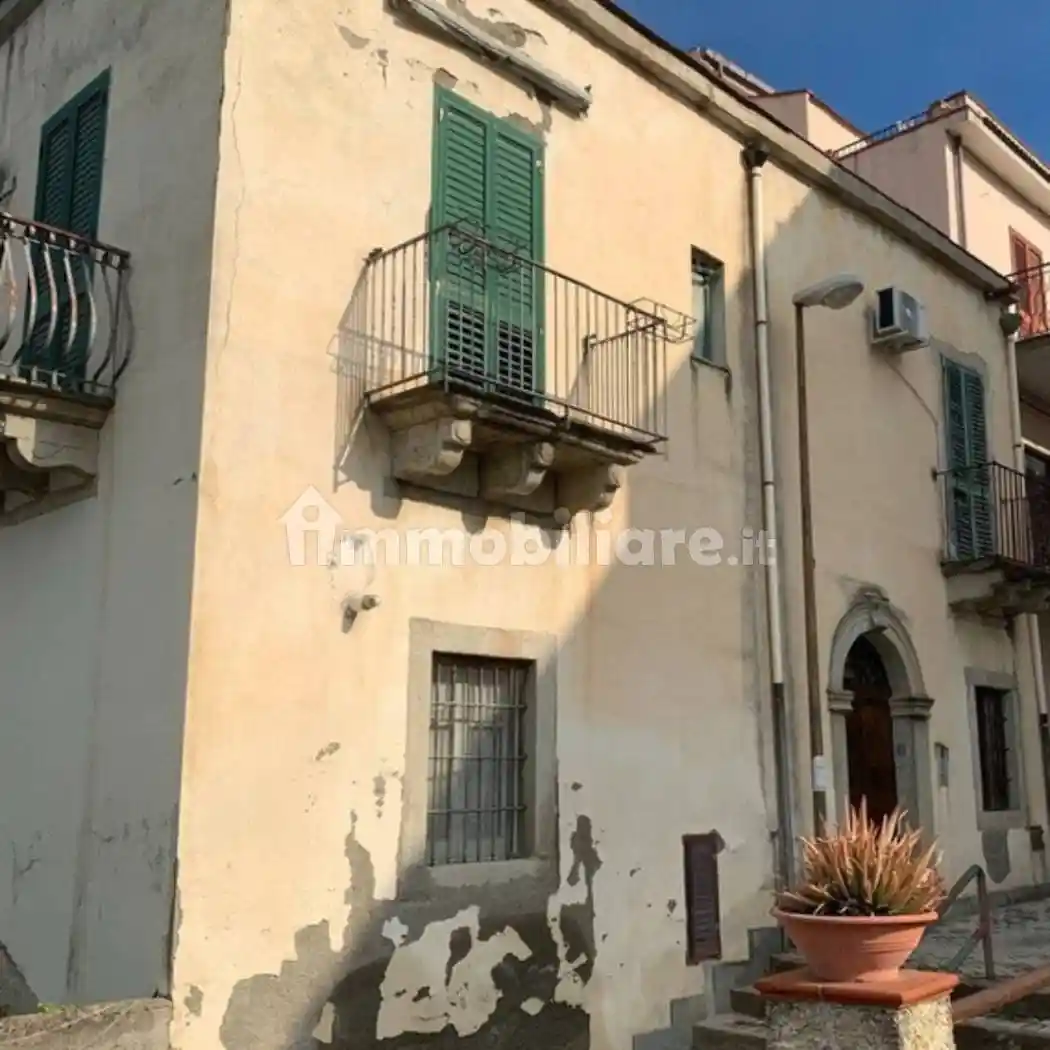 Appartamento in vendita a Furnari