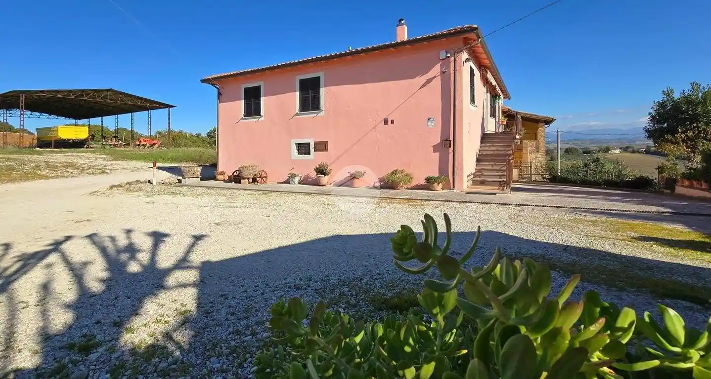 Casa indipendente in vendita a Gualdo Cattaneo