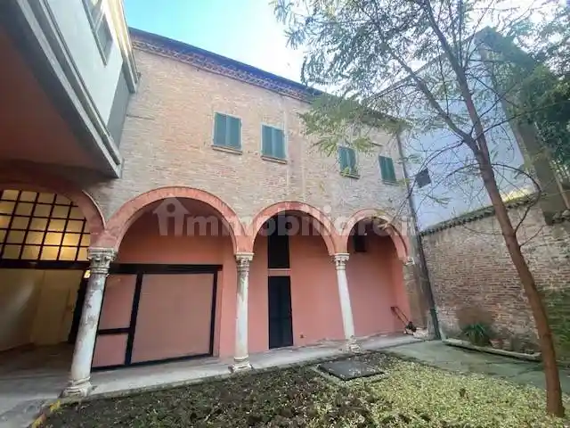 Villa in vendita a Ferrara