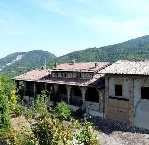 Villa in vendita a Vernasca