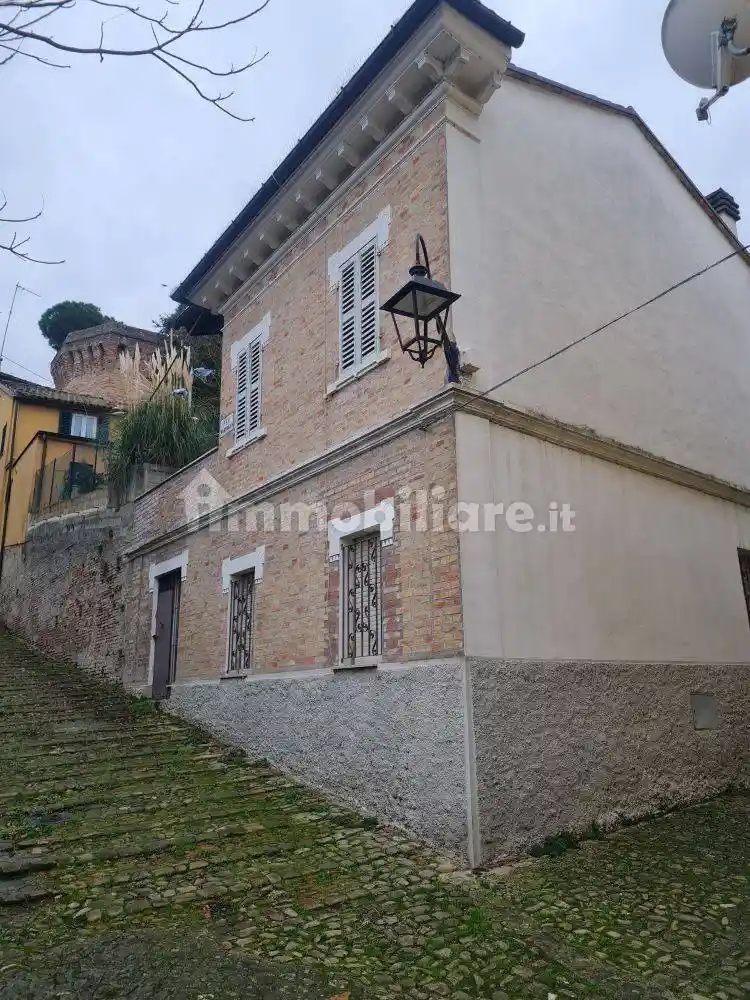 Casa indipendente in vendita a Jesi