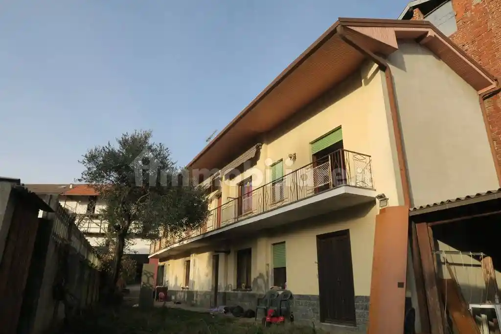 Rustico - Casale in vendita a Bogogno