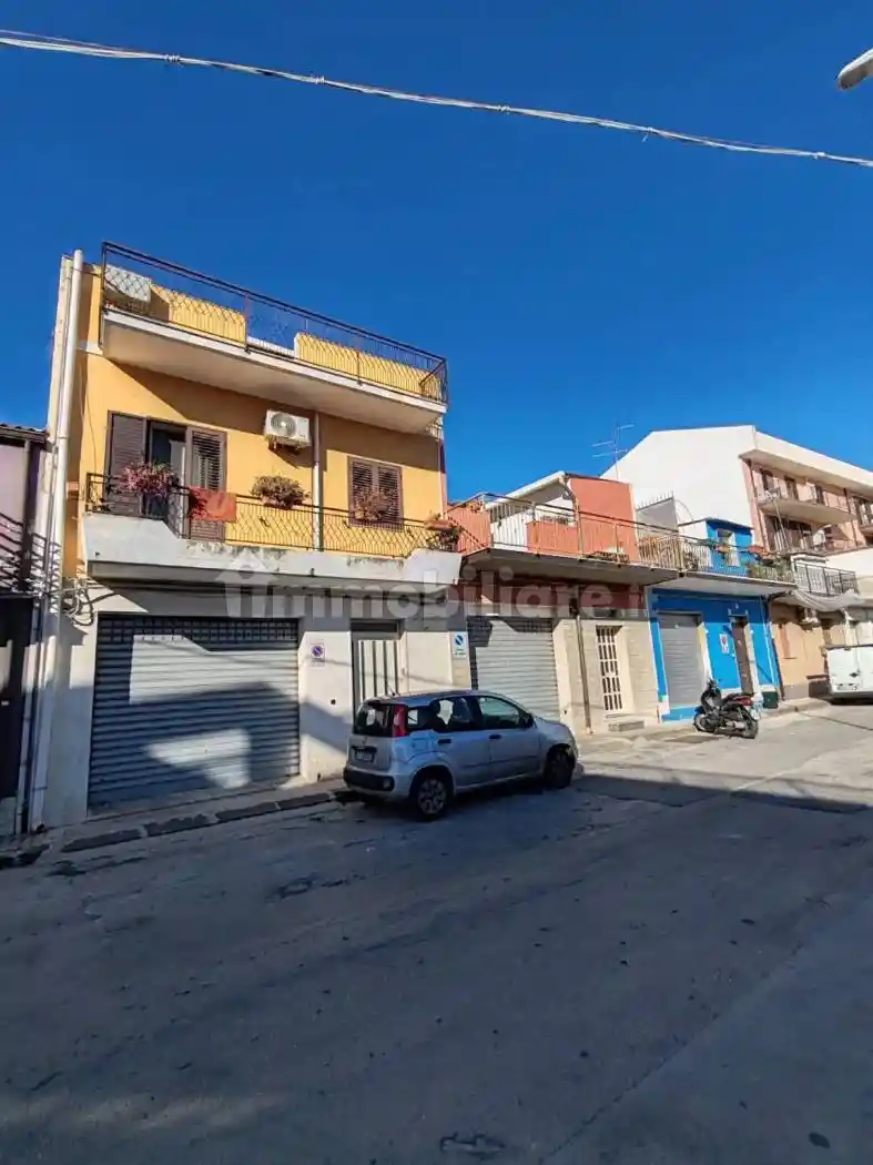 Casa indipendente in vendita a Floridia