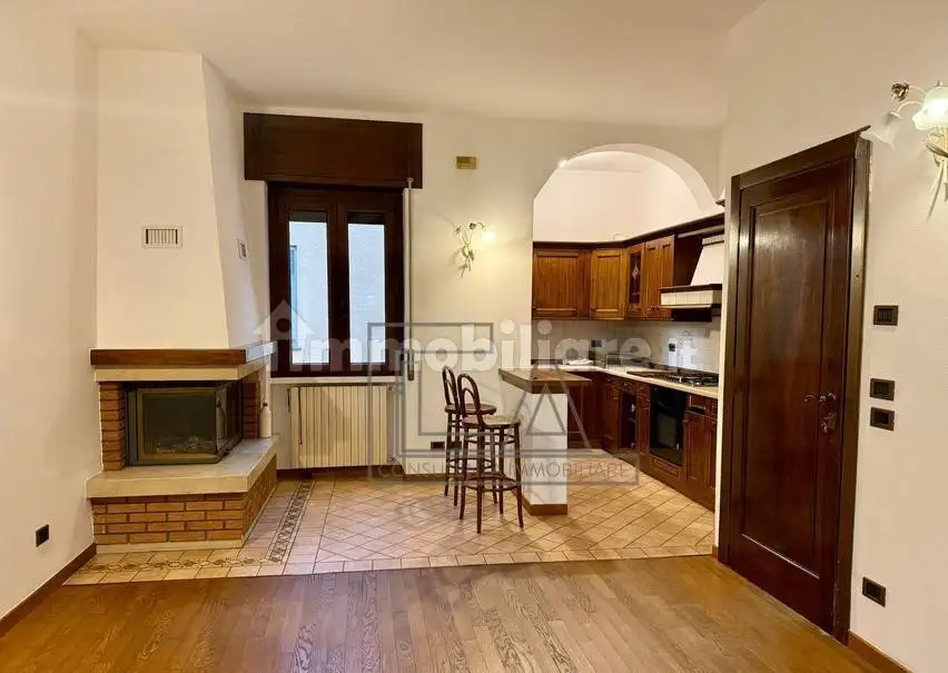 Appartamento in vendita a Bosisio Parini