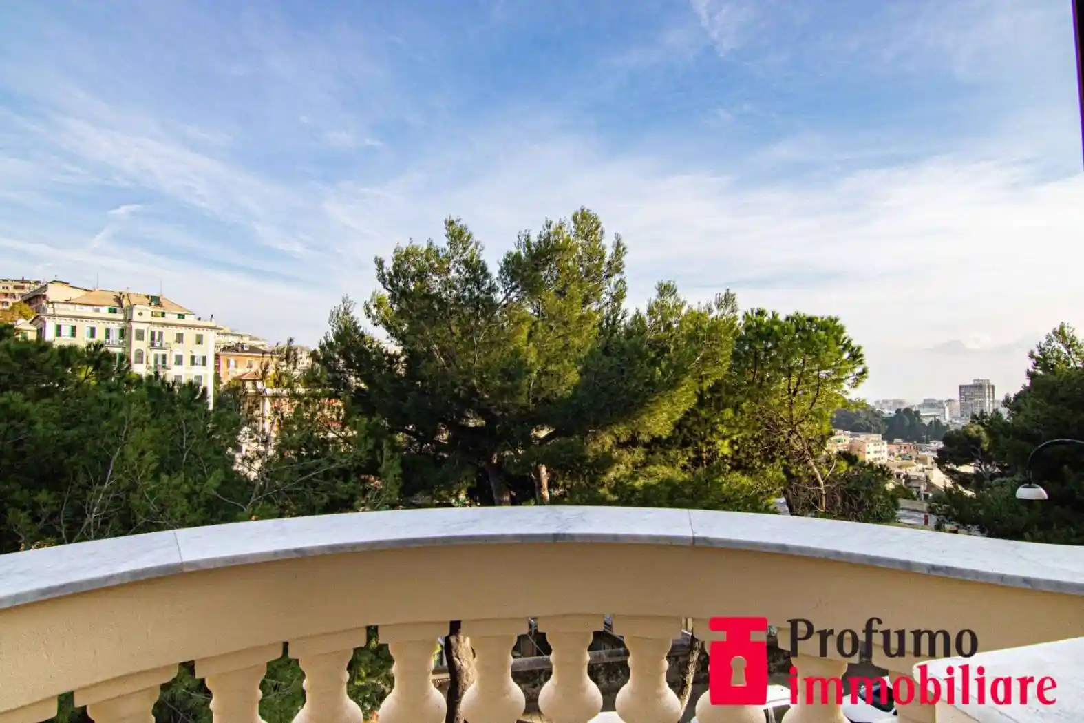 Appartamento in vendita a Genova