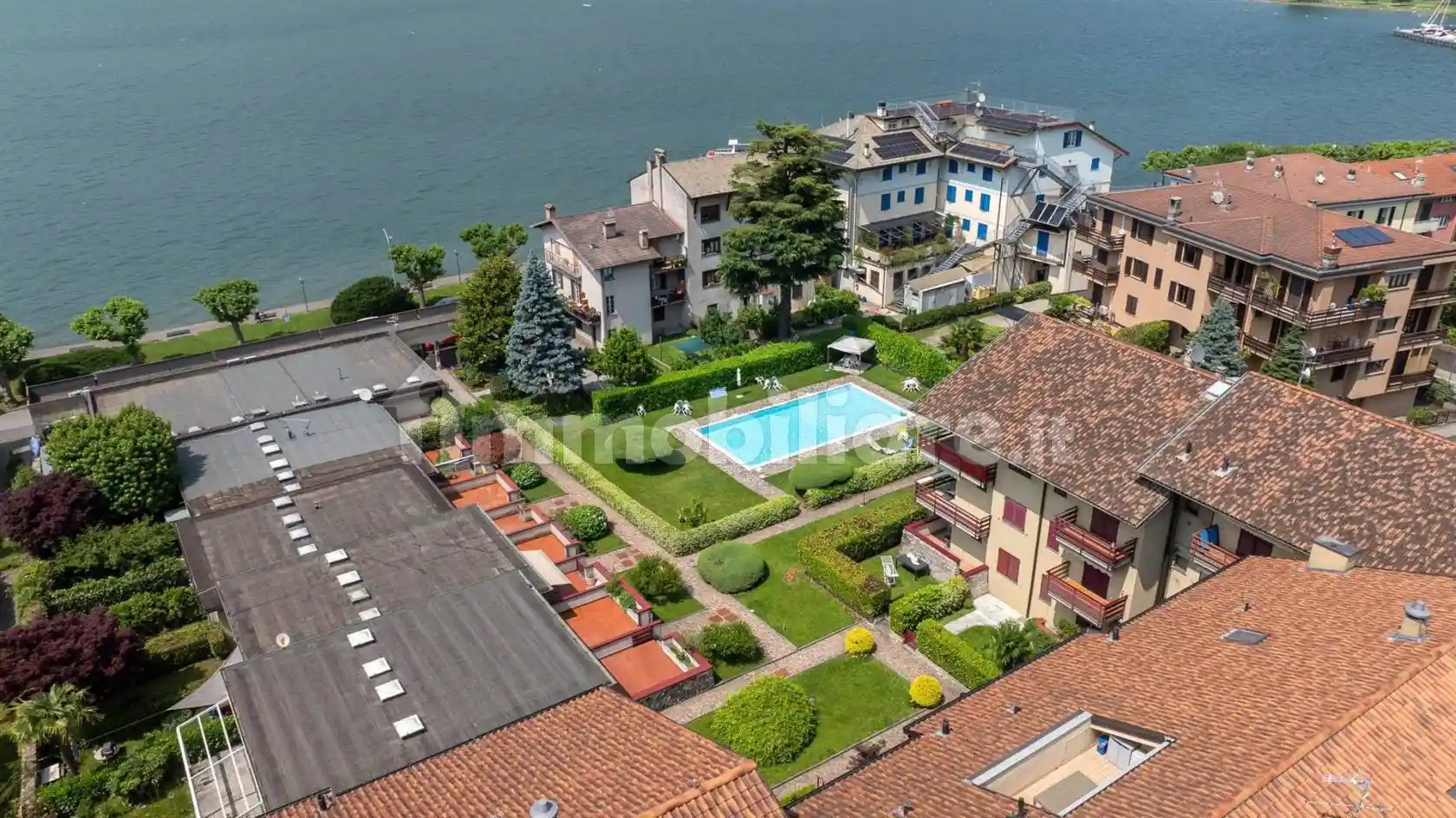 Appartamento in vendita a Colico