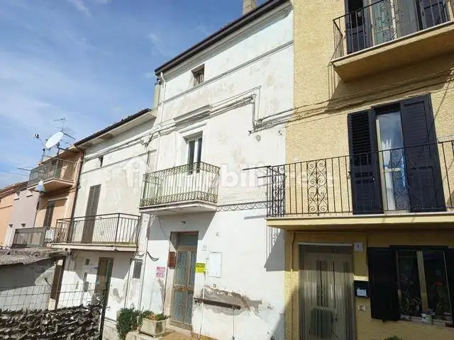 Casa indipendente in vendita a Castel Frentano