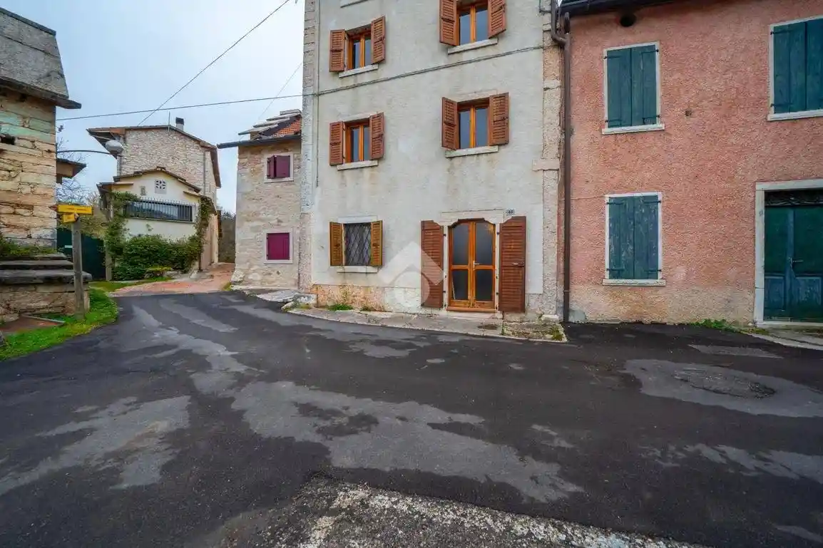 Rustico - Casale in vendita a Bosco Chiesanuova