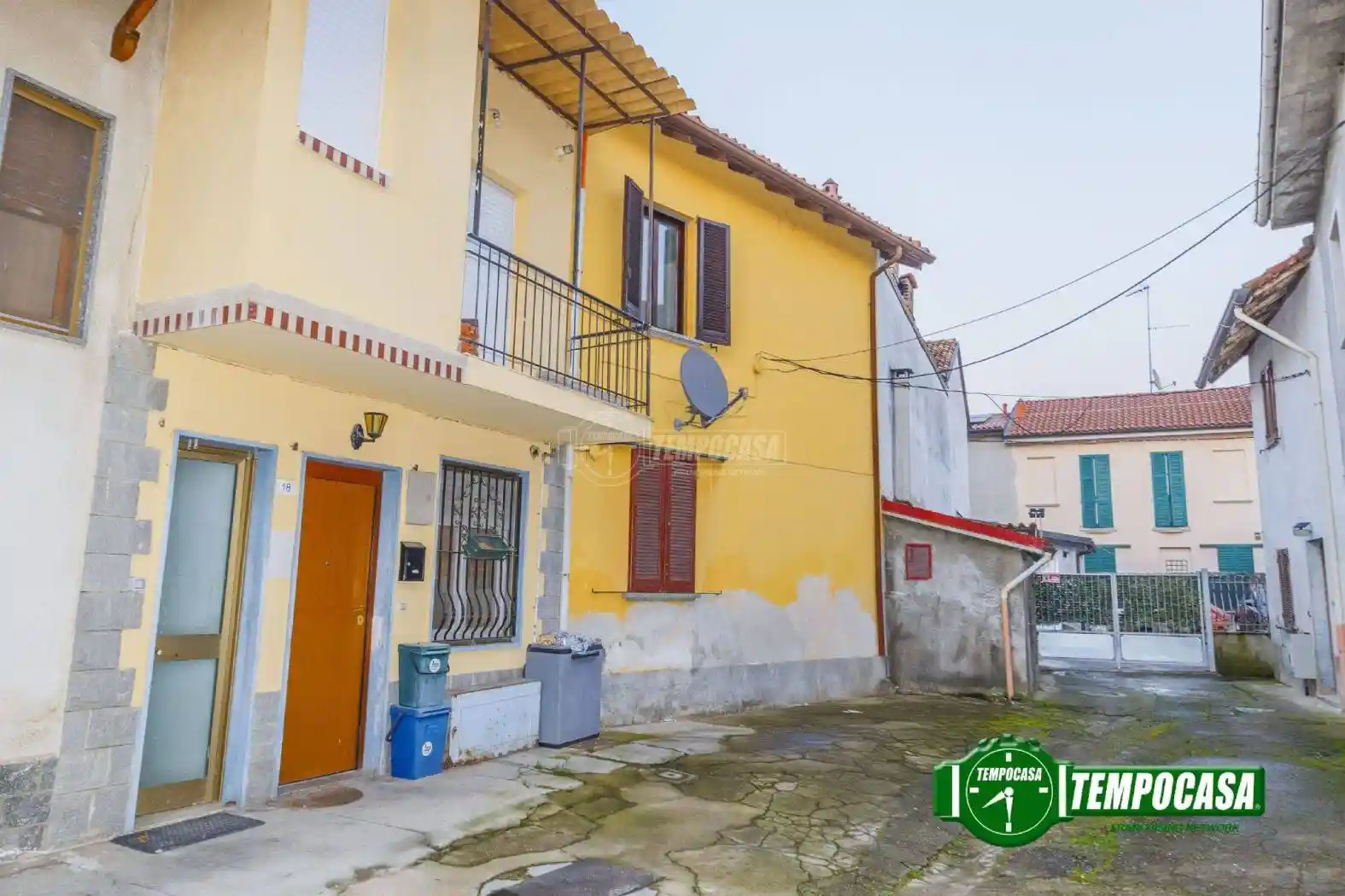 Casa indipendente in vendita a Vernate