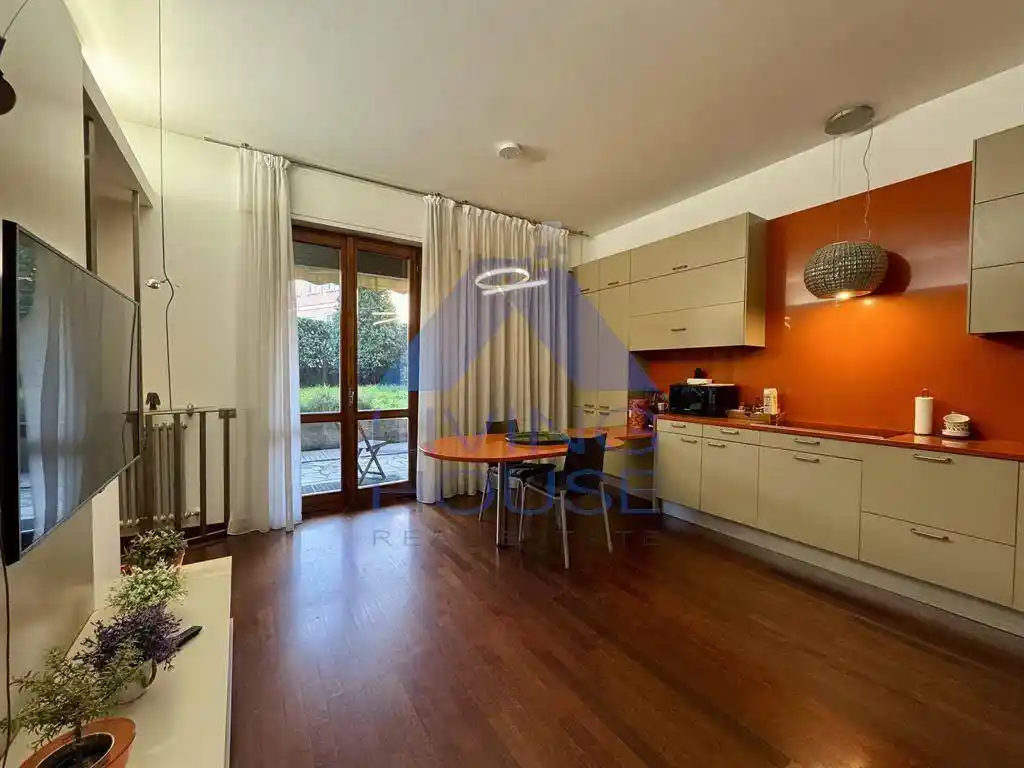 Appartamento in vendita a Besana in Brianza