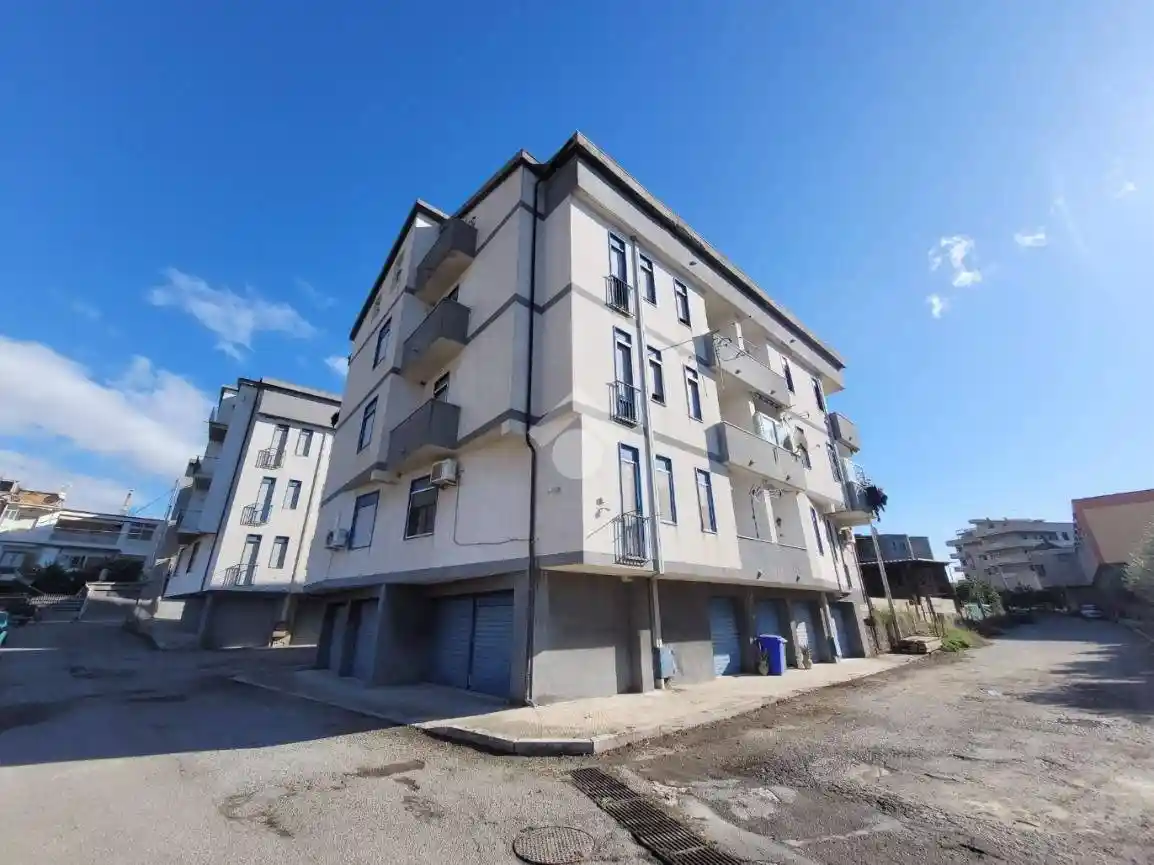 Appartamento in vendita a Motta San Giovanni