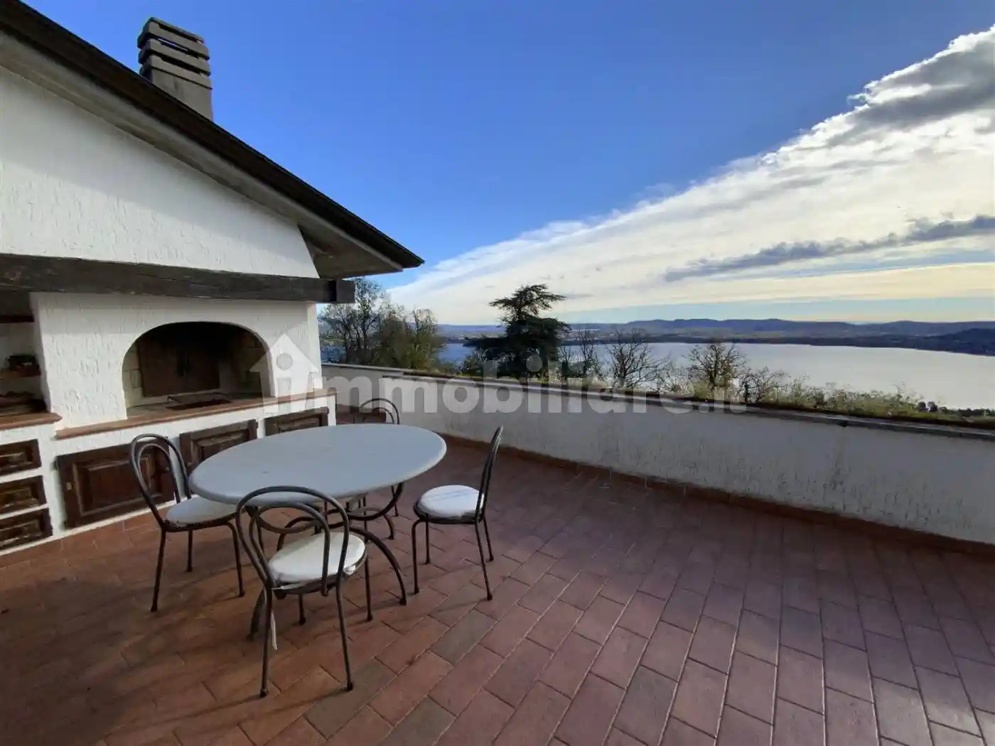 Appartamento in vendita a Lesa