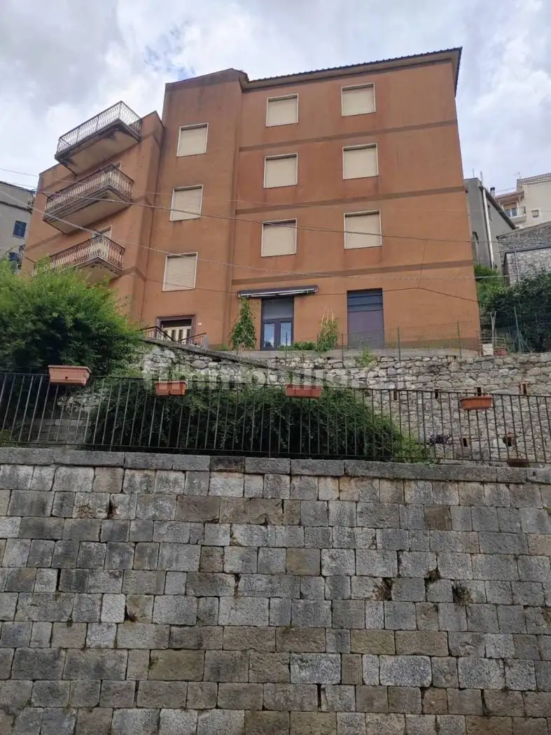 Appartamento in vendita a Vallecorsa