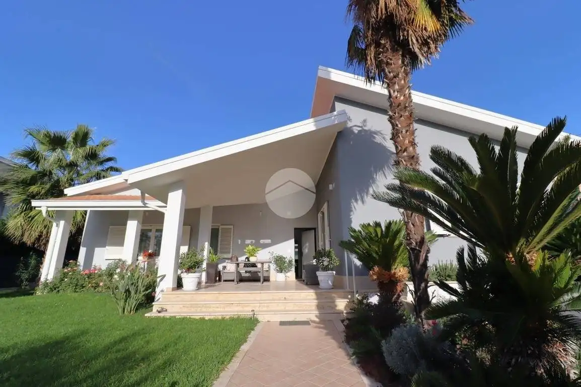 Villa in vendita a Giulianova