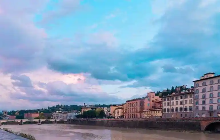 Palazzo - Edificio in vendita a Firenze