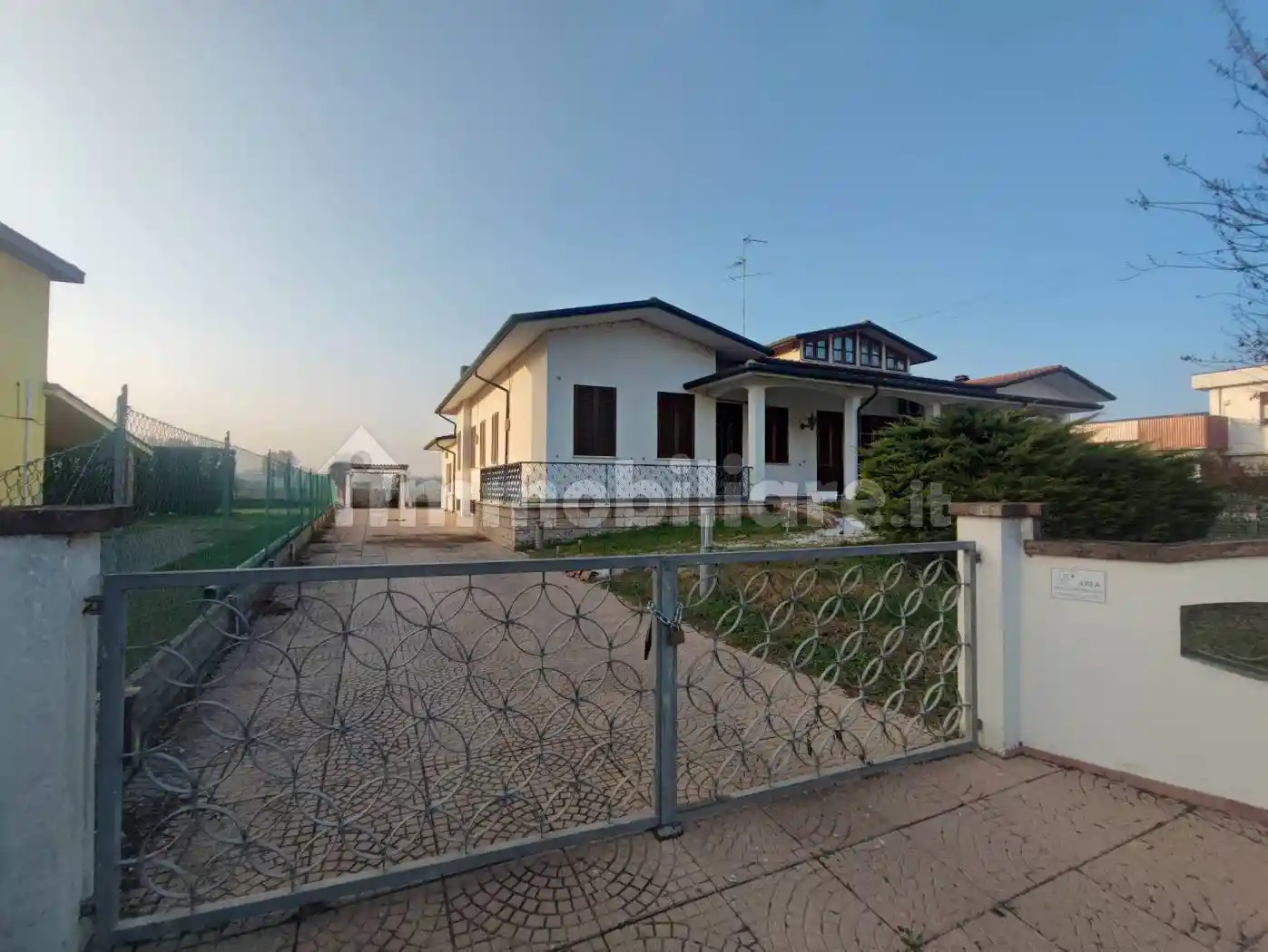 Villa in vendita a Suzzara